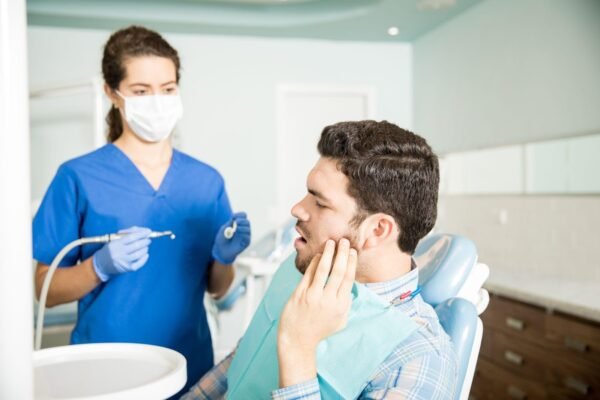 How to Choose the Right Emergency Dentist Houston?